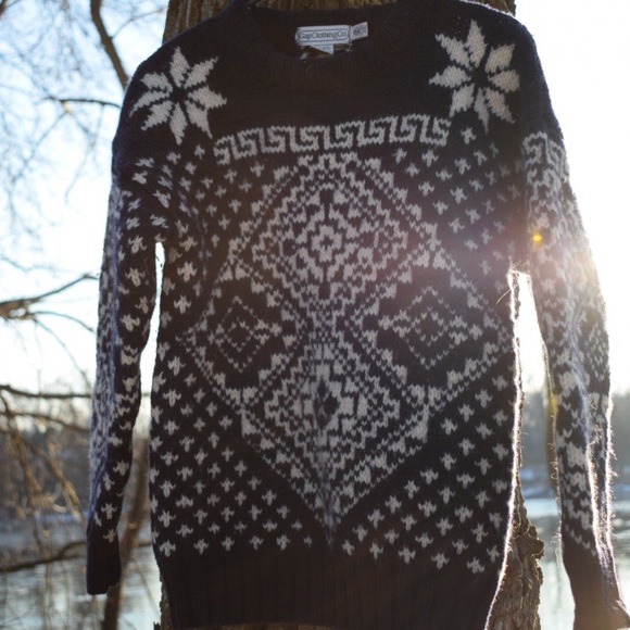 PURE WOOL | Hand Knit | Sweater - Picture 2 of 2